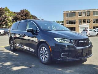 2022 Chrysler Pacifica Hybrid for sale in Andover MA