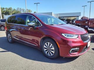 2023 Chrysler Pacifica Plug-In Hybrid for sale in Greenbrook NJ