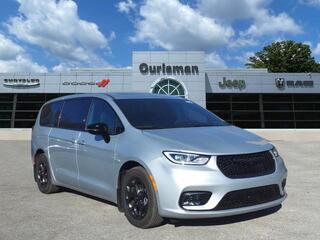 2023 Chrysler Pacifica Plug-In Hybrid for sale in Bowie MD