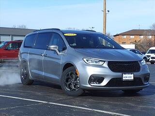 2021 Chrysler Pacifica Hybrid