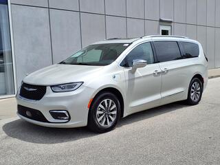 2021 Chrysler Pacifica Hybrid