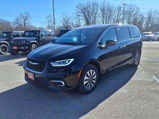 2025 Chrysler Pacifica Plug-In Hybrid