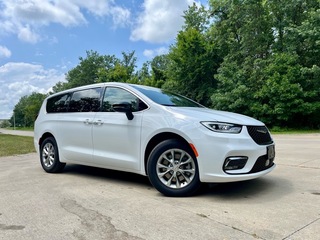 2025 Chrysler Pacifica