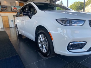 2025 Chrysler Pacifica