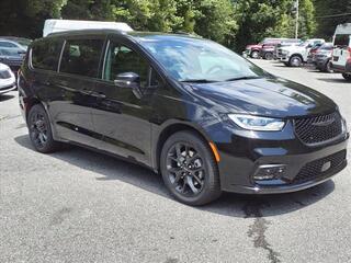 2024 Chrysler Pacifica for sale in Royal Oak MI