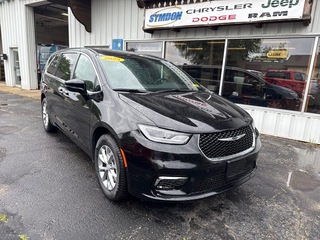 2025 Chrysler Pacifica