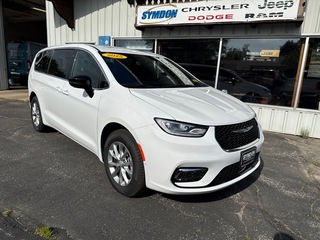 2025 Chrysler Pacifica