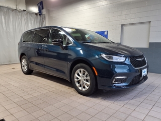 2025 Chrysler Pacifica
