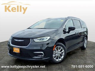 2022 Chrysler Pacifica for sale in Walled Lake MI
