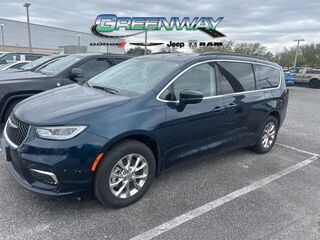 2022 Chrysler Pacifica for sale in Orlando FL
