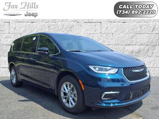 2025 Chrysler Pacifica