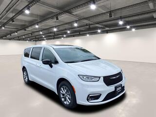 2026 Chrysler Pacifica for sale in Williamsville NY
