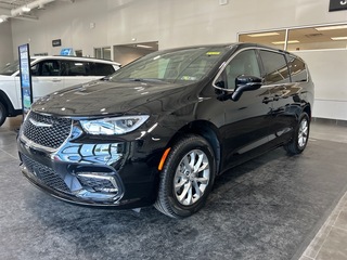 2025 Chrysler Pacifica