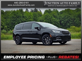 2025 Chrysler Pacifica