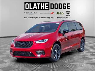 2026 Chrysler Pacifica for sale in Olathe KS