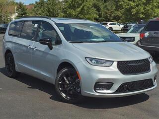 2024 Chrysler Pacifica for sale in Cincinnati OH