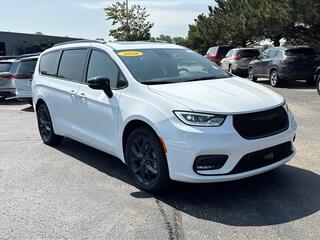 2026 Chrysler Pacifica for sale in Janesville WI