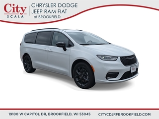 2025 Chrysler Pacifica