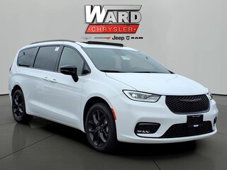 2026 Chrysler Pacifica for sale in Carbondale IL