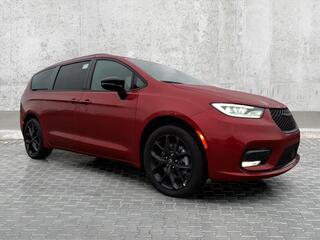 2026 Chrysler Pacifica