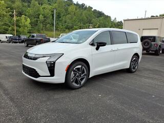 2027 Chrysler Pacifica for sale in Huntington WV