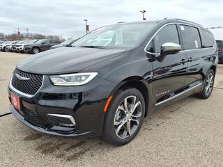 2026 Chrysler Pacifica for sale in Burlington WI