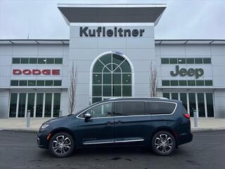2025 Chrysler Pacifica