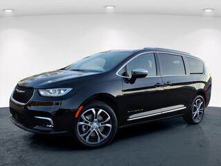 2026 Chrysler Pacifica for sale in Greenville SC
