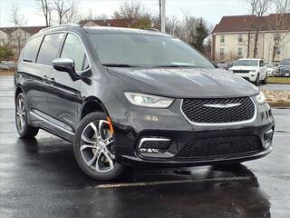 2025 Chrysler Pacifica for sale in Cincinnati OH