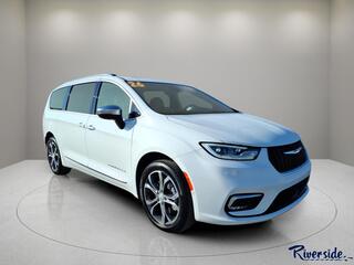 2026 Chrysler Pacifica