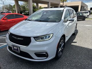 2021 Chrysler Pacifica for sale in Orlando FL