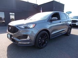 2021 Ford Edge