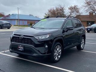 2019 Toyota RAV4 for sale in Savoy IL