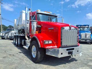 2022 Kenworth T 800
