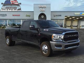 2024 Ram 3500