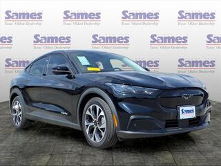 2025 Ford Mustang Mach-E