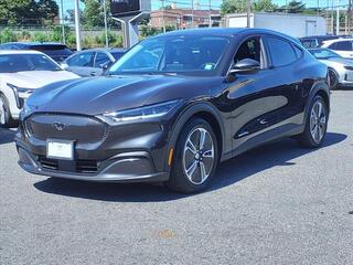 2022 Ford Mustang Mach-E for sale in Freeport NY