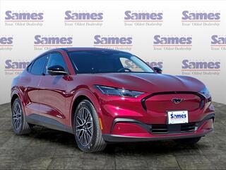 2025 Ford Mustang Mach-E
