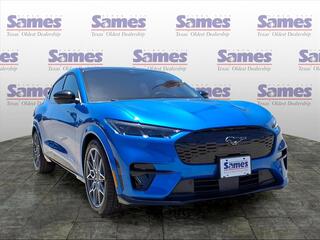 2025 Ford Mustang Mach-E