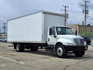 2020 International Box Truck