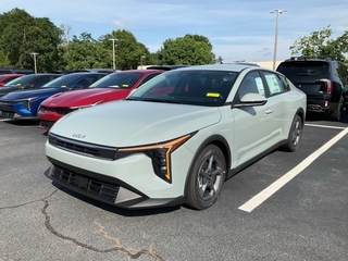 2025 Kia K4