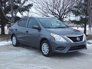 2019 Nissan Versa