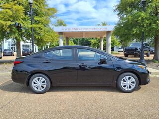 2025 Nissan Versa