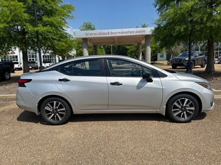 2025 Nissan Versa