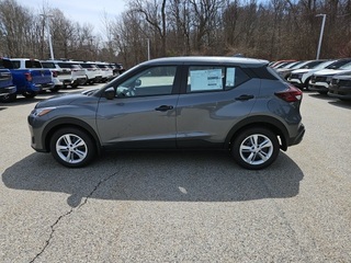 2025 Nissan Kicks