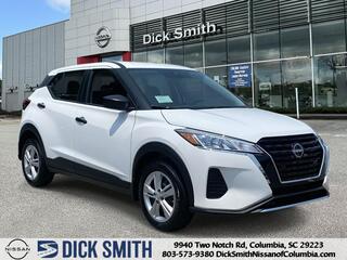 2025 Nissan Kicks Play