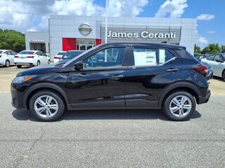 2025 Nissan Kicks Play