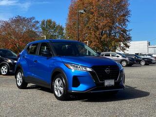 2025 Nissan Kicks Play