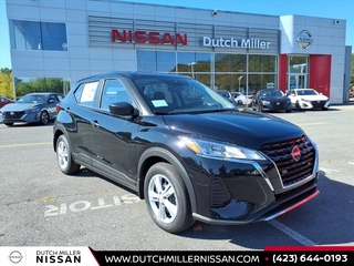 2025 Nissan Kicks Play