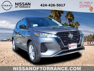 2025 Nissan Kicks Play